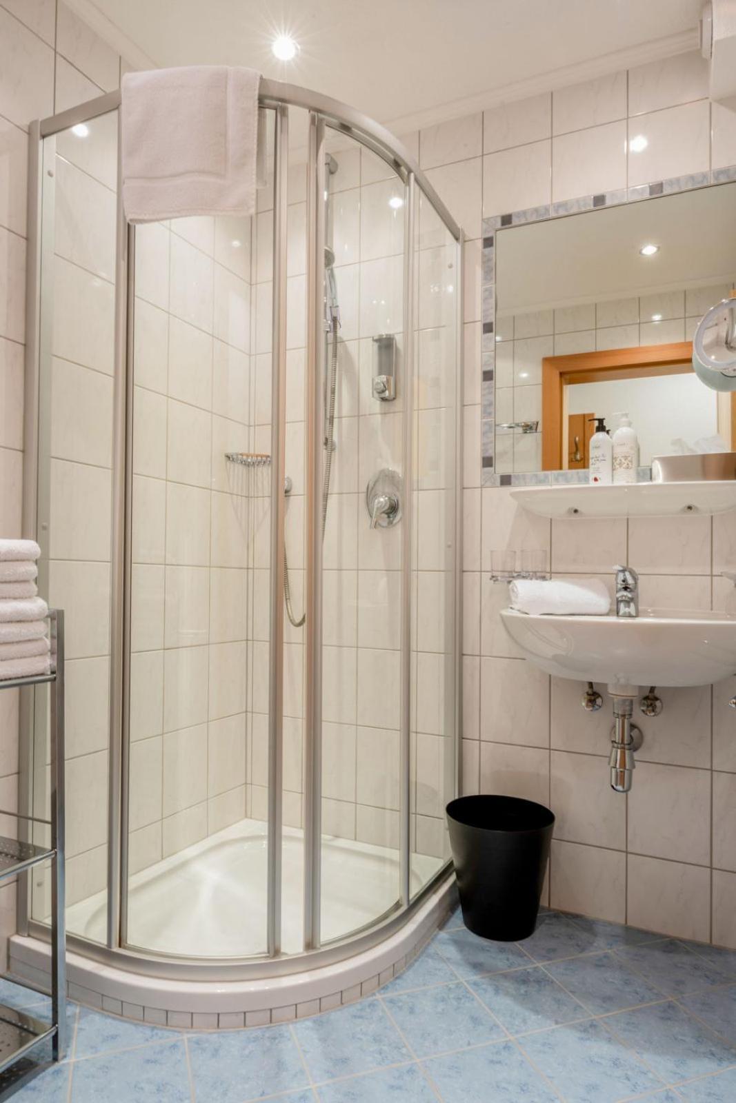 Haus Waldhof Hotel Ischgl Ruang foto