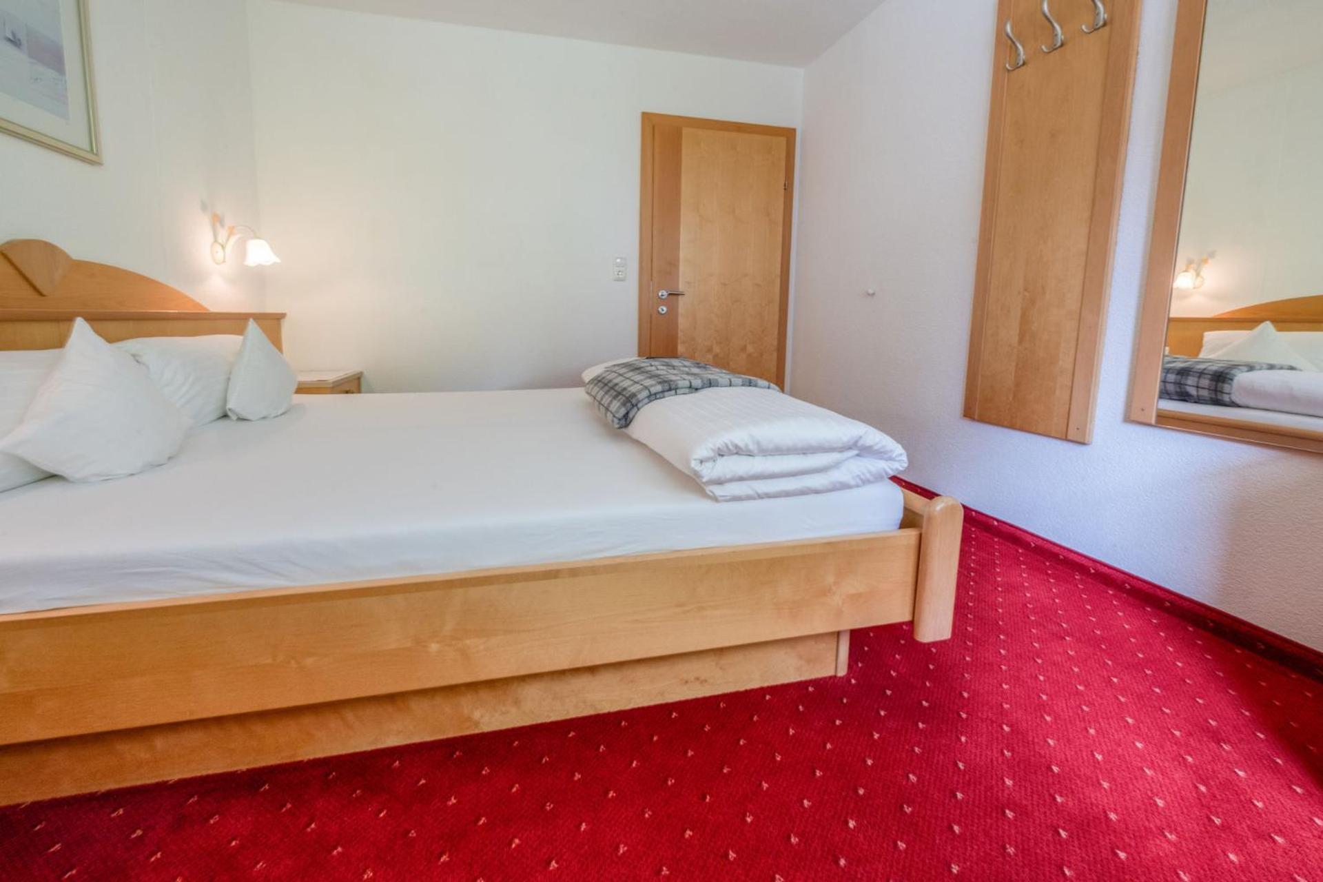 Haus Waldhof Hotel Ischgl Ruang foto