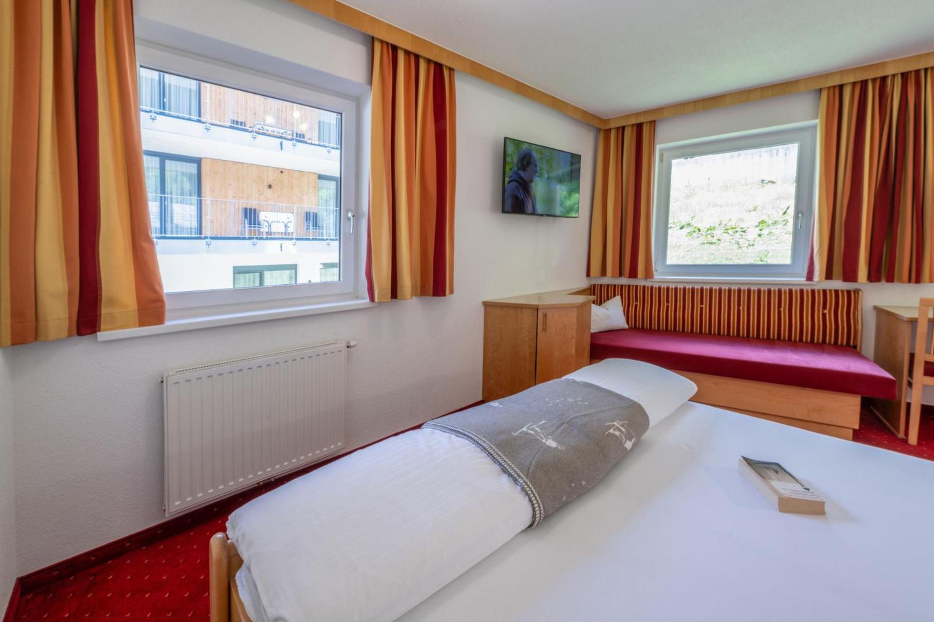 Haus Waldhof Hotel Ischgl Bagian luar foto